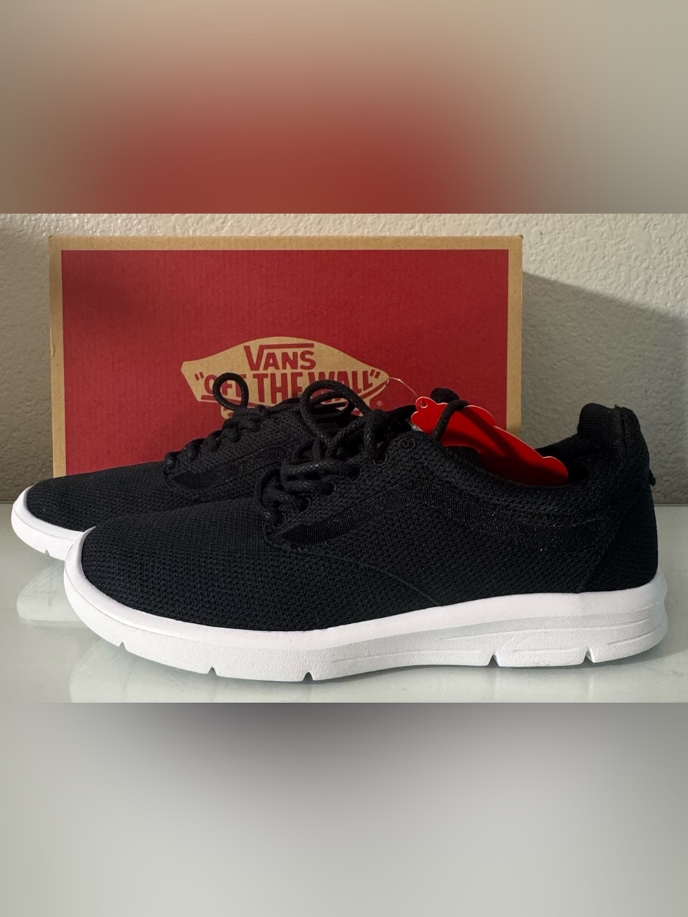 Women’s Vans Iso 1.5 in (Mesh) Black in Size 8